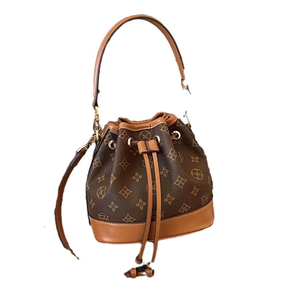 DHessentials Trendy Bucket Boston Bag - Fashionable Drawstring Crossbody Shoulder Bag for Women, Stylish Two-Tone Casual Boho Chic Handbag (Brown/Crea