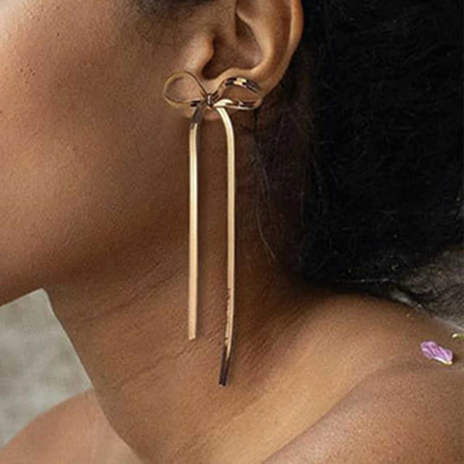 2024 New Stainless Steel Long Tassels Bow Dangle Earrings Flat Snake Chain Bowknot Ear Stud Minimalist Hoops Lightweight Jewelry Y250812