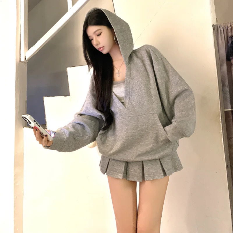Casual Hooded Pullover Top Women Y2K V-neck Hoodies Solid Harajuku Long Sleeve Hoodie Oversized Tops Female Loose Clothing 250811