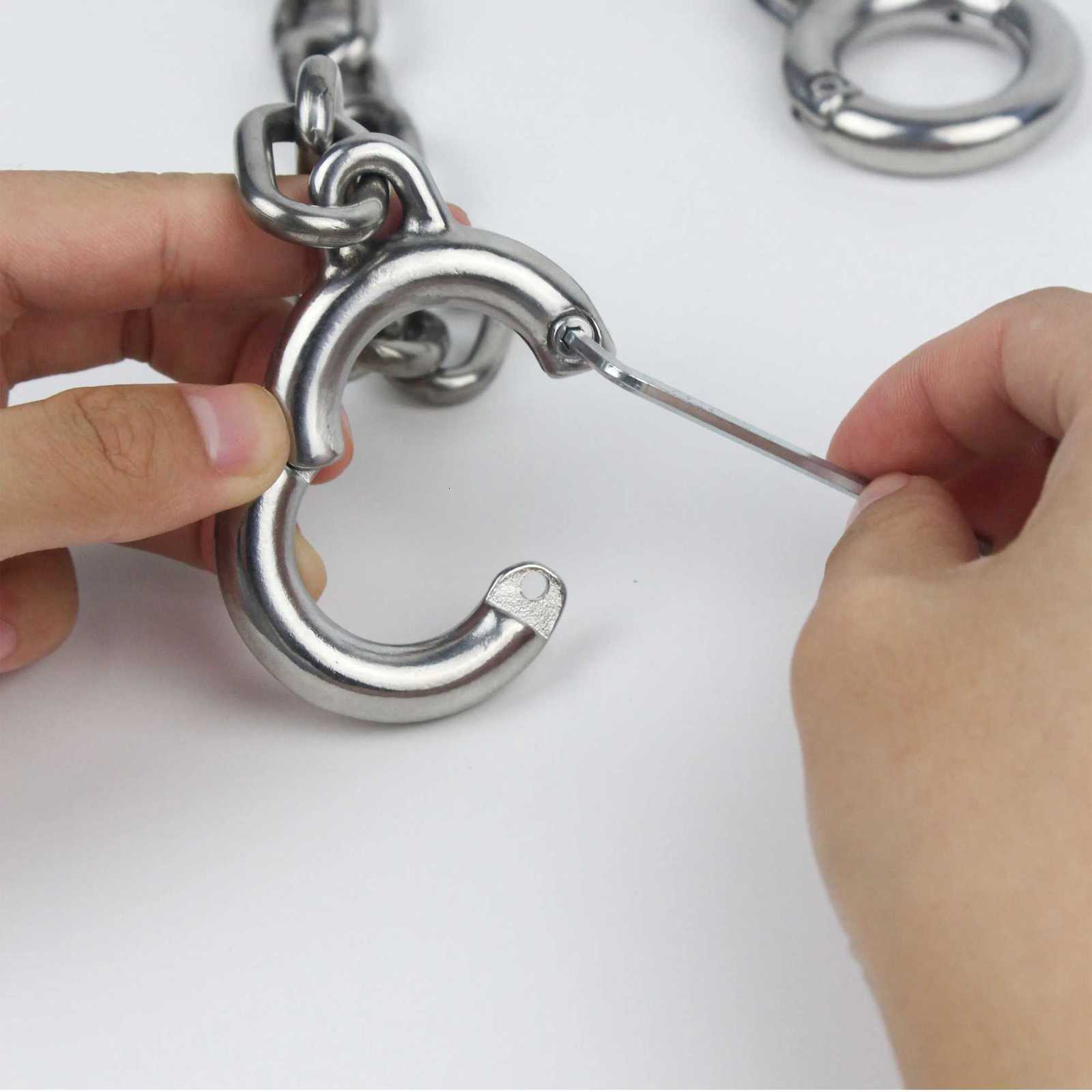 Stainless Steel Thumb Toes Cuffs Slave Shackle Handcuffs Slave Restraint Chain Bondage Adult Games Sex Toys for Men Women Couples XJ250813