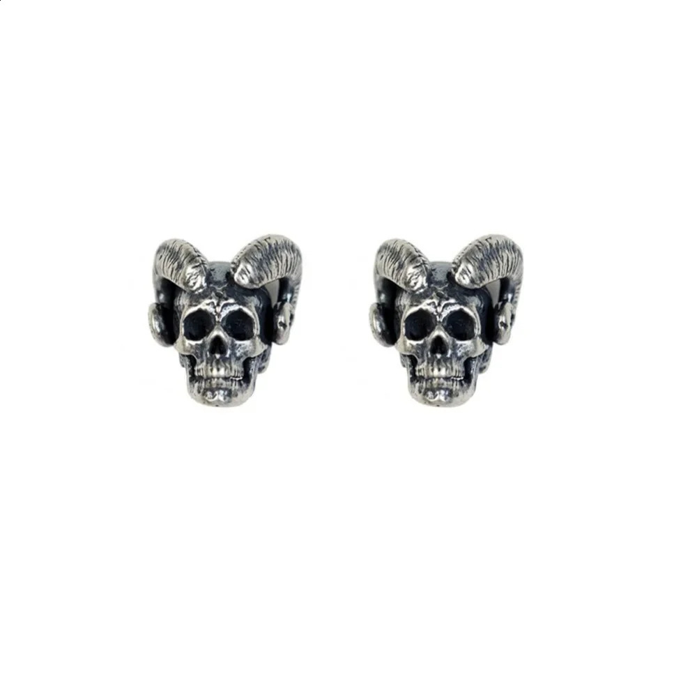 Simple Retro Creative Trend Hell Demon Skull Earring Goth Punk Hip Hop Fashion Niche Party Pop Halloween Earrings Jewelry 250812