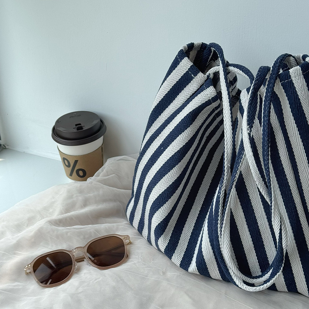 Korean Niche Shopping Artistic Single Shoulder Large Fresh Striped Canvas 2025 Tote Bag ddmymarket