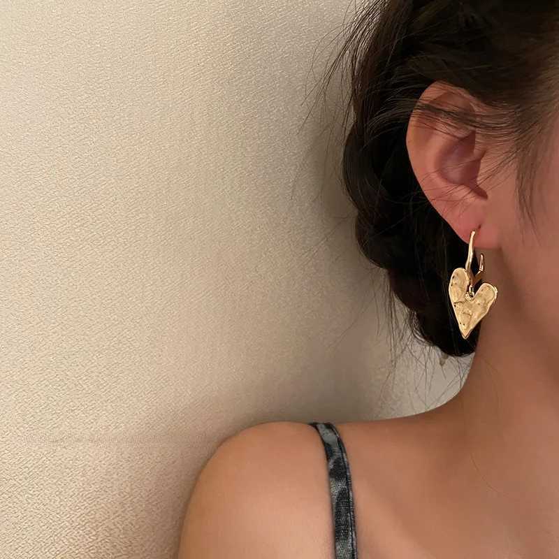 LATS Asymmetric Baroque Imitation Pearl Heart Tassel Dangle Earrings for Woman New Design Fashion Jewelry Party Gifts Y250812