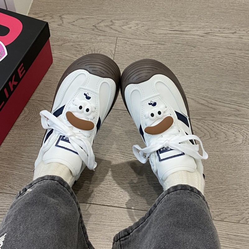 New Design Fashion Casual Shoes Outdoor Lace Up Sneakers for Women Female Comfortable Versatile Sport Shoes Vulcanize Shoes Retro PU Board Shoes Trend