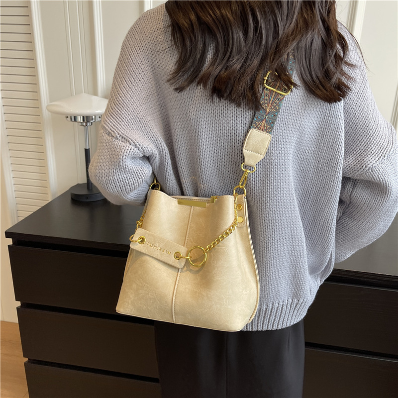 2025 Cross-border New Luxury Bag Retro Designer Bag Large Capacity Bag For Women Birthday Gift Practical Fashion Simple Style Single Shoulder Crossbod