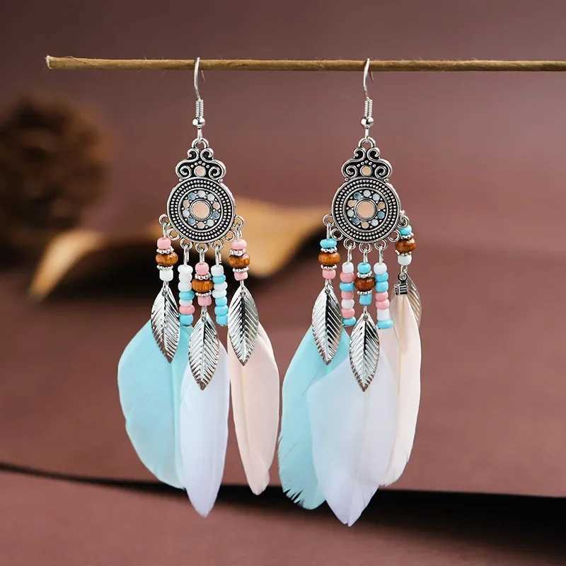 Bohemian Ethnic Feather Drop Earrings For Women Elegant Wood Beads Long Tassels Dangle Earring Girls Fashion Party Jewelry Y250812