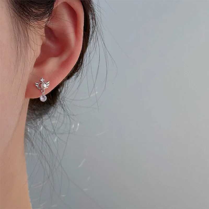 VOQ Minimalist Angel Wings Tassel Stud Earrings for Women Sweet Romantic Korean Jewelry Gift Earring Y250812