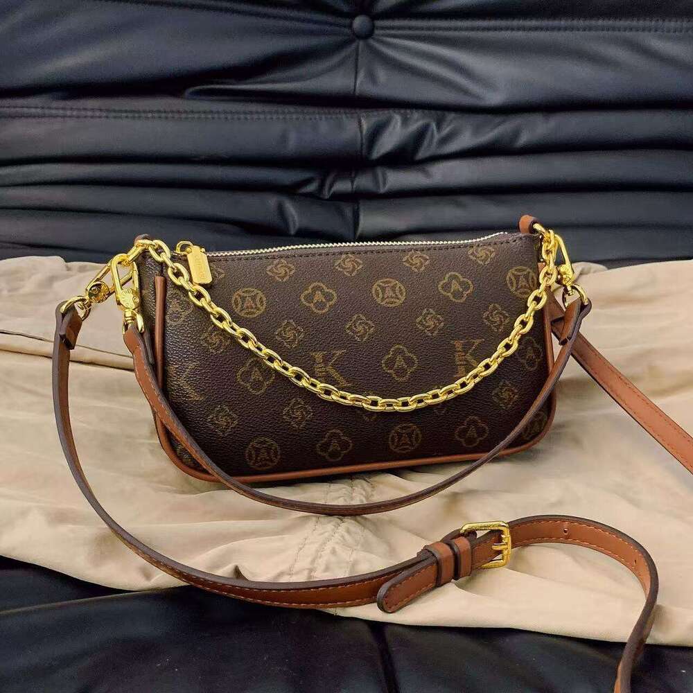 DHessentials 2025 Spring Fashion Small Crossbody Bag, PVC Chain Shoulder Bag with Colorblock Design, Causal Daily Purse for Women