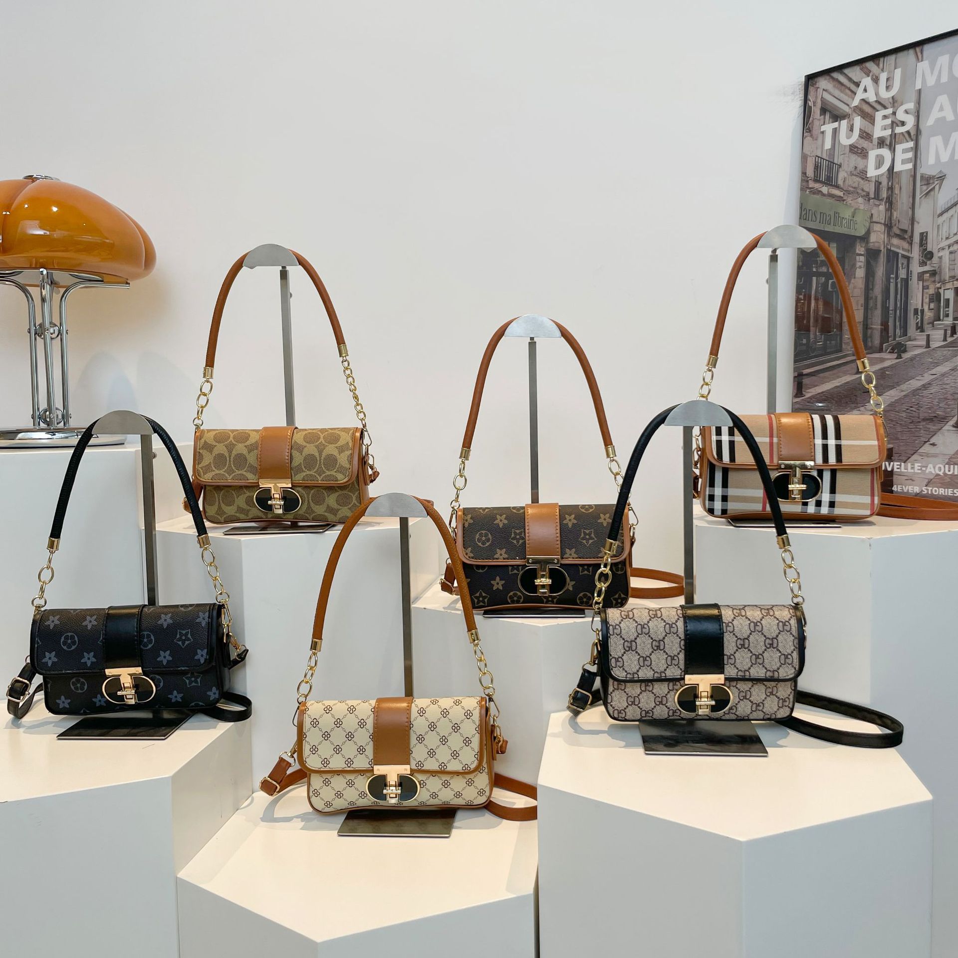 Textured and niche single - shoulder underarm bags for women. The trendy 2025 style fashionable solid - color small square bags versatile cross - body