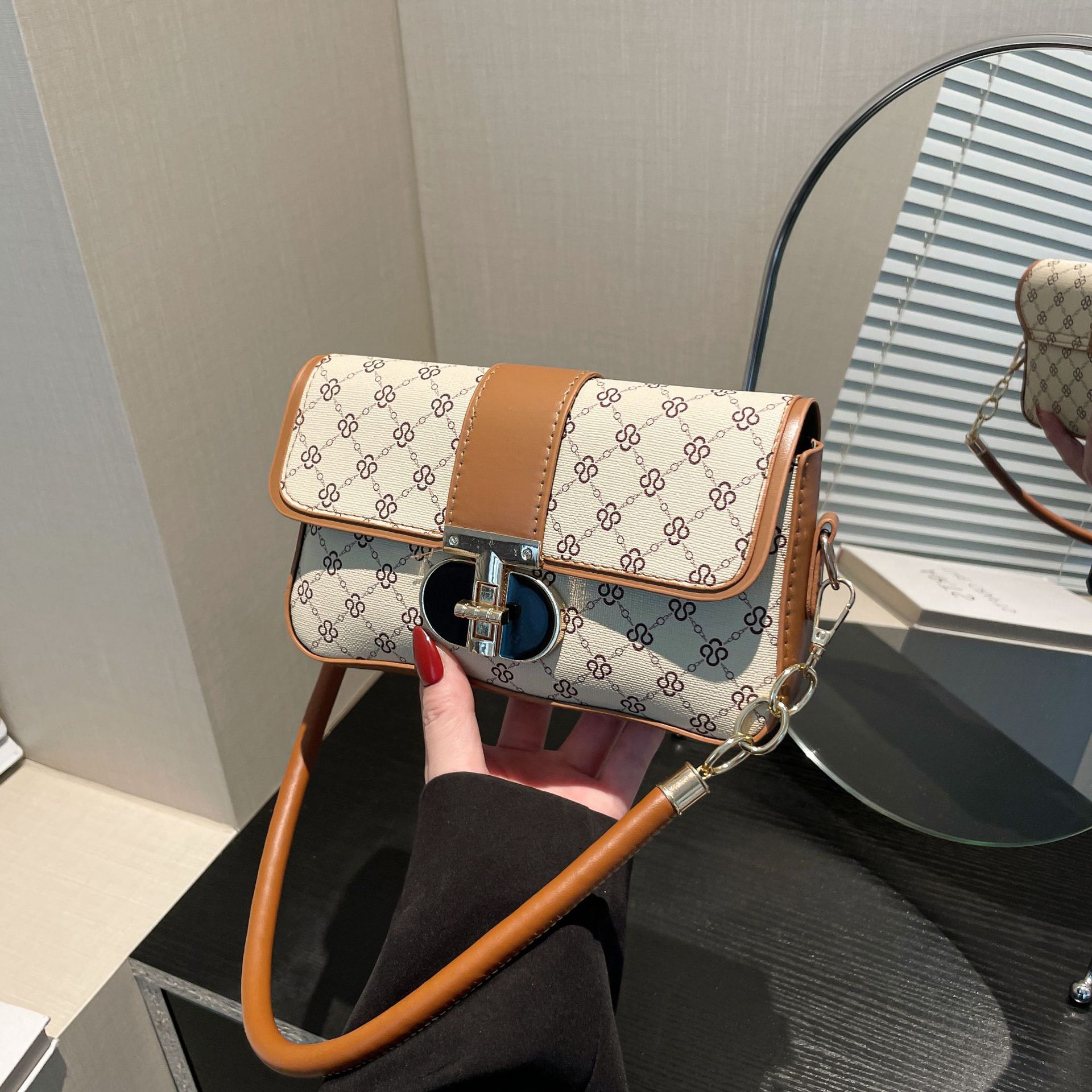 Textured and niche single - shoulder underarm bags for women. The trendy 2025 style fashionable solid - color small square bags versatile cross - body