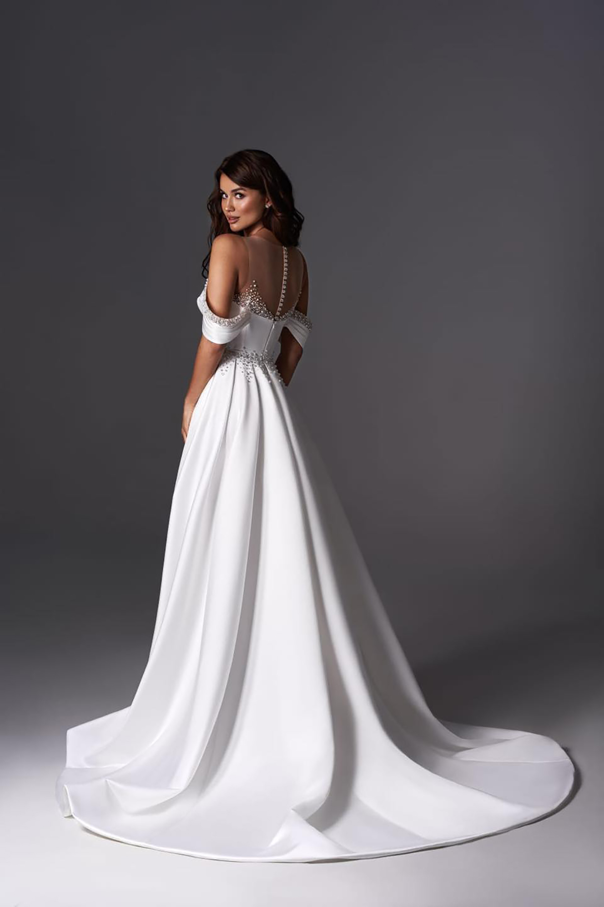 Beaded Boho Wedding Dresses A Line Princess Style Off-Shoulder High Slit Bridal Gowns Sweep Train Custom Made Beach Garden Dresses