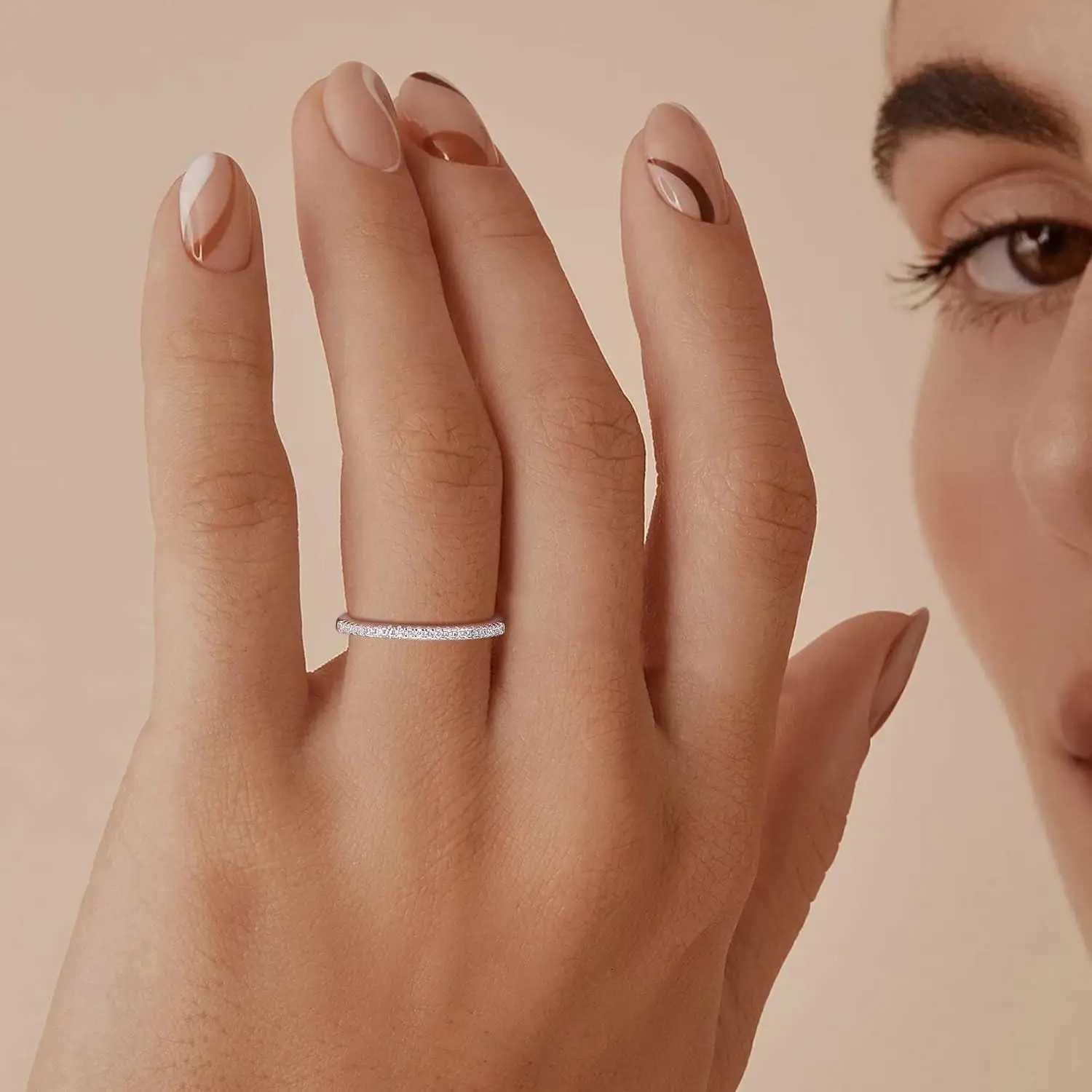 Fansilver Wedding Bands S925 Sterling Silver Ring Eternity Rings for Women with Shinny Cubic Zirconia for Wedding and Engagement W250812