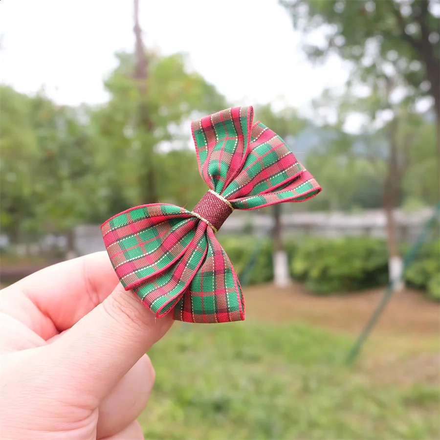Christmas Plaid Hair Bow Clip For Girls Baby Kids Barrette Children Hair Accessories Butterfly Hairpin Fashion Headwear Top Clip 250812