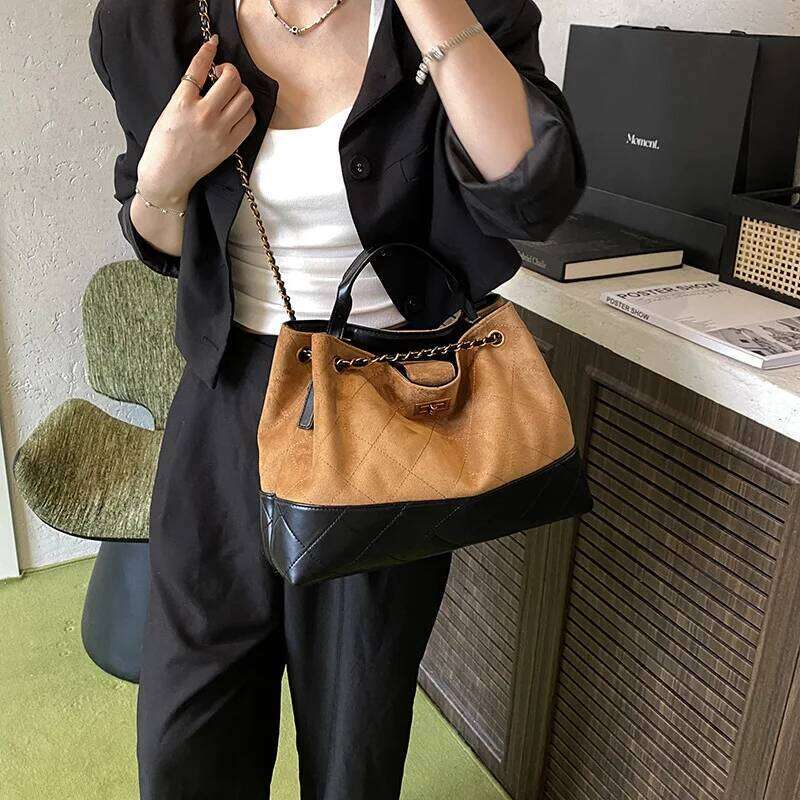 Hot Selling Women Colorblock Shoulder Bag Vintage Suede Leather Crossbody Purse With Chain Strap Trendy Underarm Bag Designer Bags