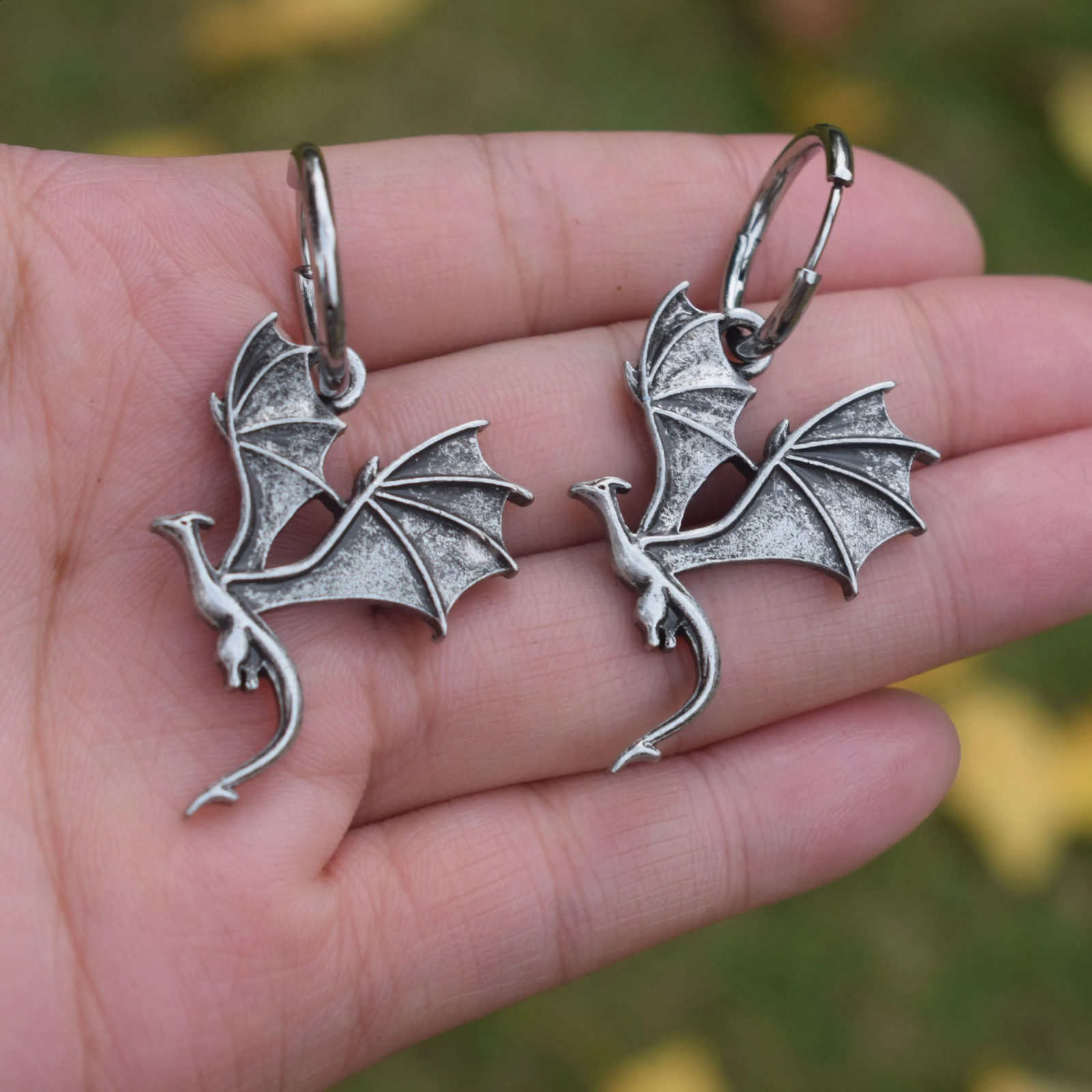 1 pair wiccan Halloween Gothic dragon earring with stainless steel hook 250812
