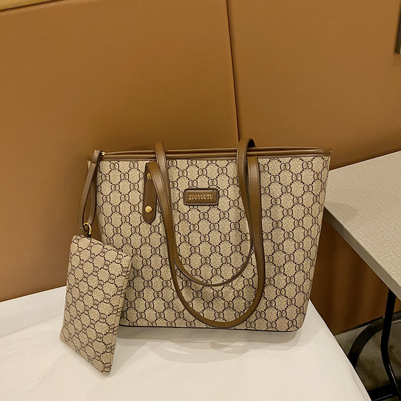 Free Shipping Designer New Women's Tote Bag Large Capacity Korean Luxury Vintage Mother And Child Handbag Retro Versatile Shoulder Bag Casual Sho