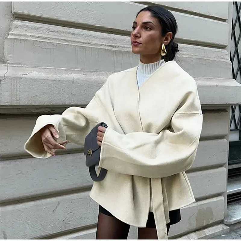 Elegant V-neck Long Sleeve Jacket Fashion Solid Lace Up Fleece Coat Belt for Women 2025 Autumn Winter New Lady Street Outerwear Z250813