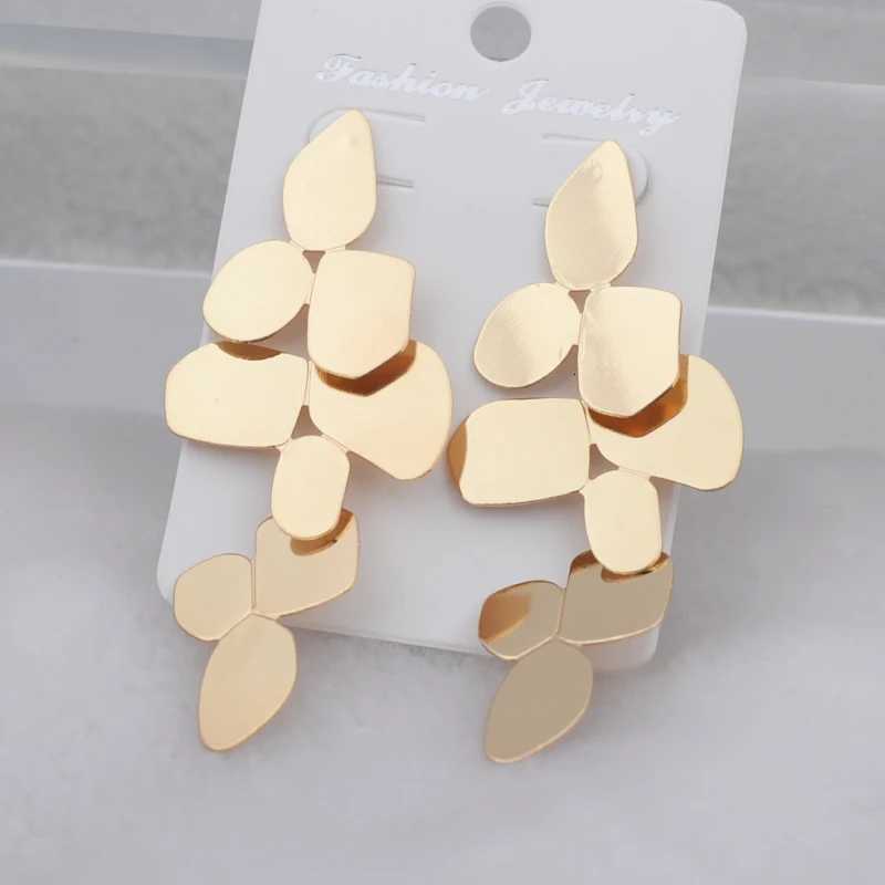 Long Exaggerated Hanging Earrings for Women Multi-layers Irregular Metal Piece Pendants Drop Earrings pendientes mujer 2024 Y250812