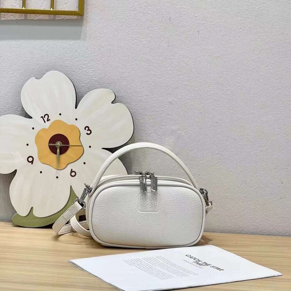 2024 Bowling Ball New Pillow Handbag Fashion Single Shoulder Shell Versatile Crossbody Bag