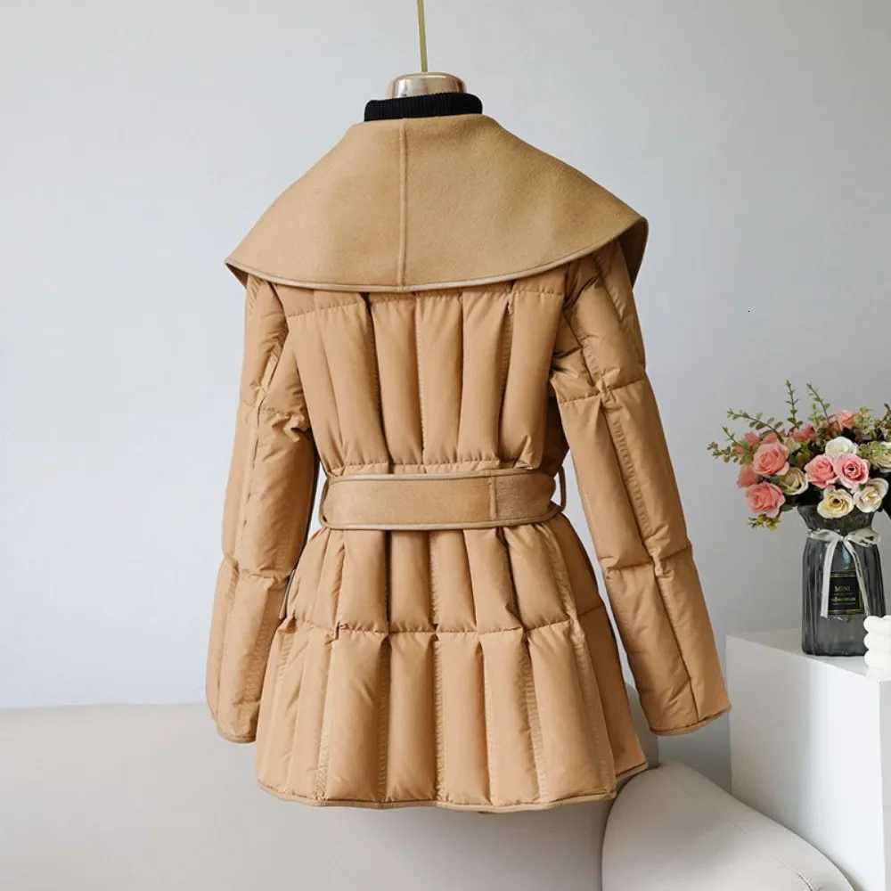 Lady Wool Cashmere Outerwear Lady Puffer Jacket With Belt European Fashion Warm Down Jackets Women 2024 Winter Duck Down Coats Z250813