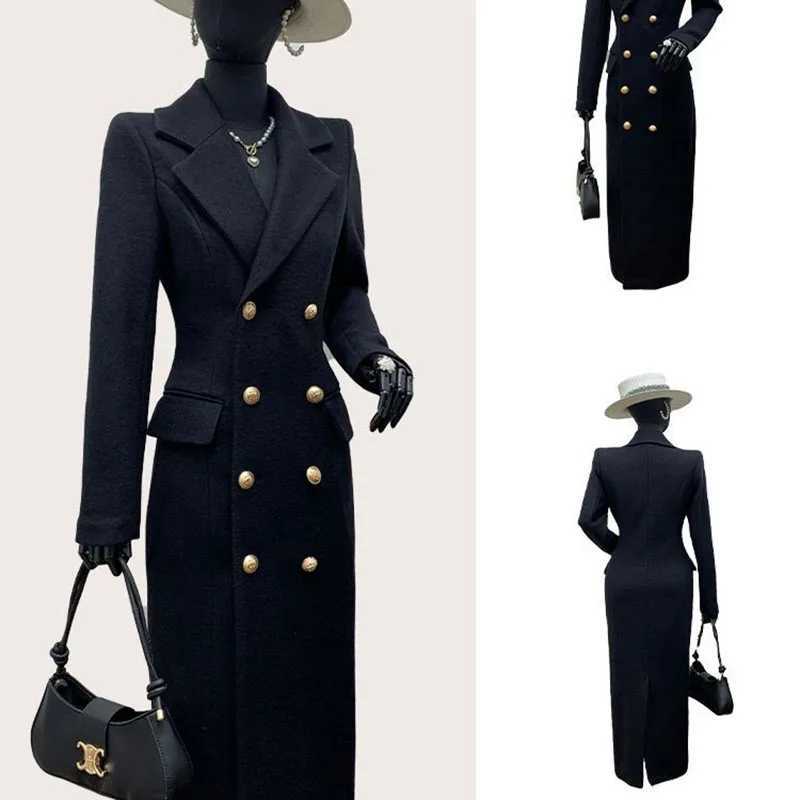 Autumn Winter Fashionable Elegant Women Woolen Coat 2025 New Black High-Quality Thickened Double-Breasted Women Woolen Coat H467 Z250813