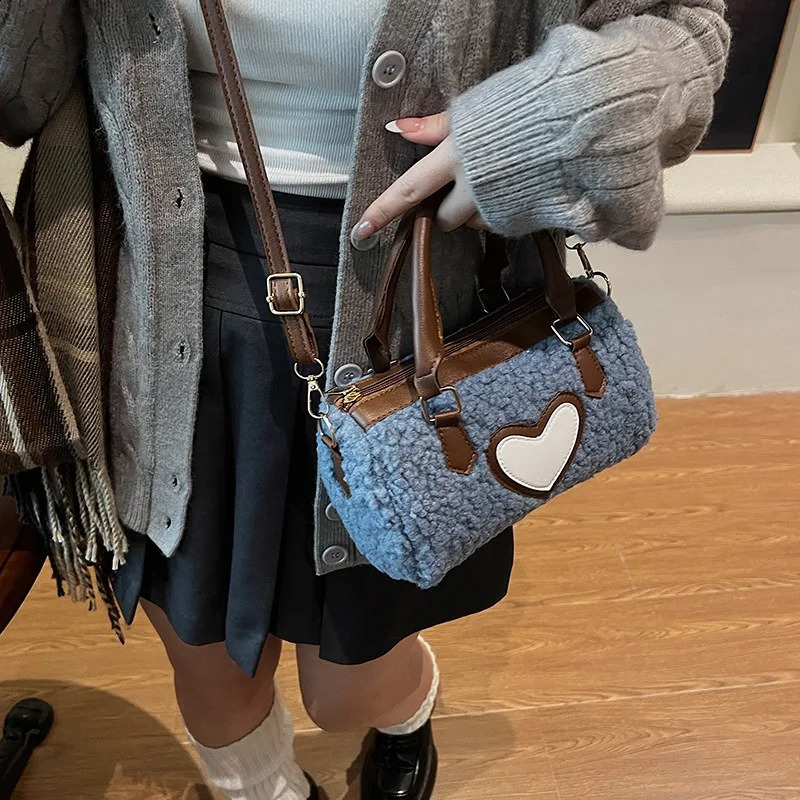 Lambswool Heart Splicing Shoulder Bag For Women Plush Handheld Small Cylindrical Bag Niche Crossbody Bag Handbag 250809