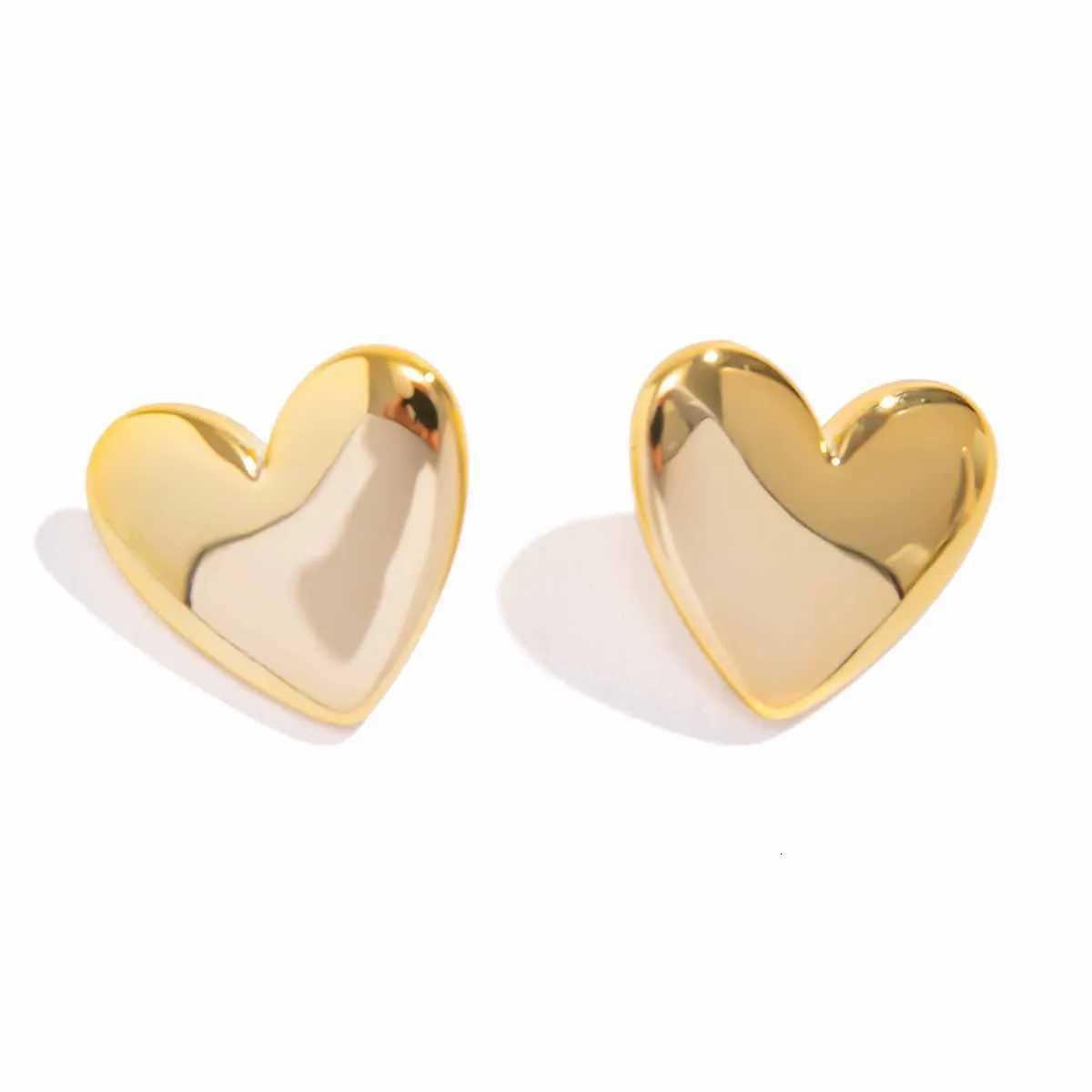 Minimalist Punk Gold Color Smooth Heart Stud Earrings for Women 2024 Trend Wed Bridal Goth Piercing Earrings Jewelry Gift Y250812
