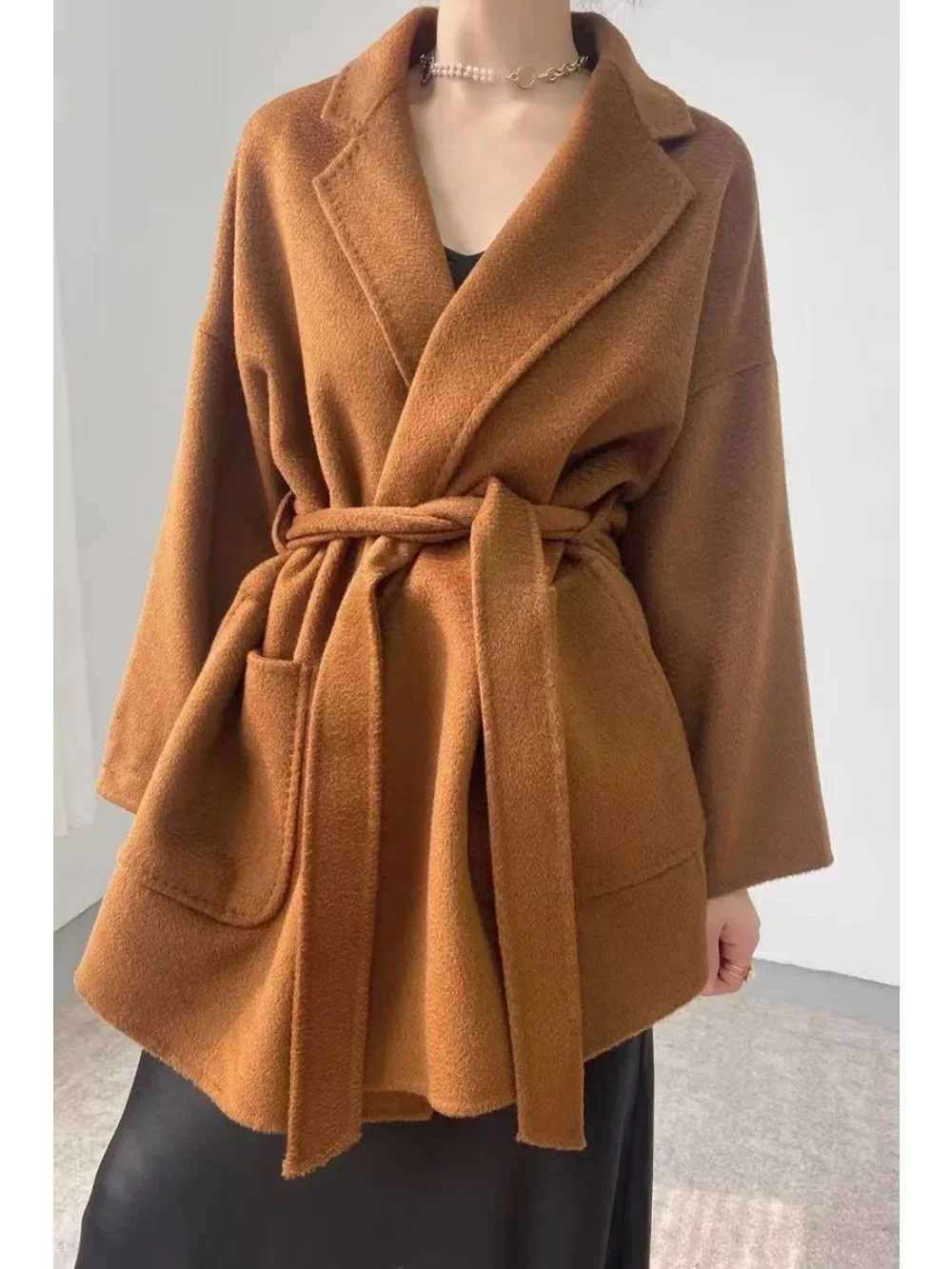 2024 Winter Casual Adjustable Waist Wool Coat Women Water Ripples Woolen Coat Jackets Female New Autumn Camel Coat Commuting Z250813
