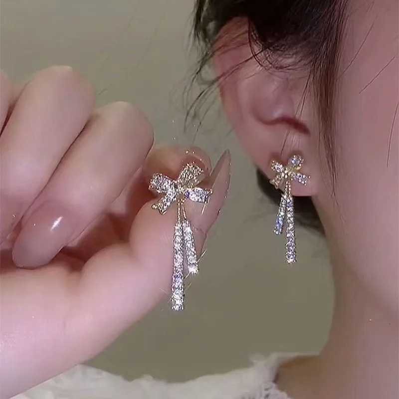 Fashion Crystal Tassel Earrings For Women Korean Bow Stud Earrings Simple Acrylic Zircon Earrings Fashion Jewelry Accessories Y250812