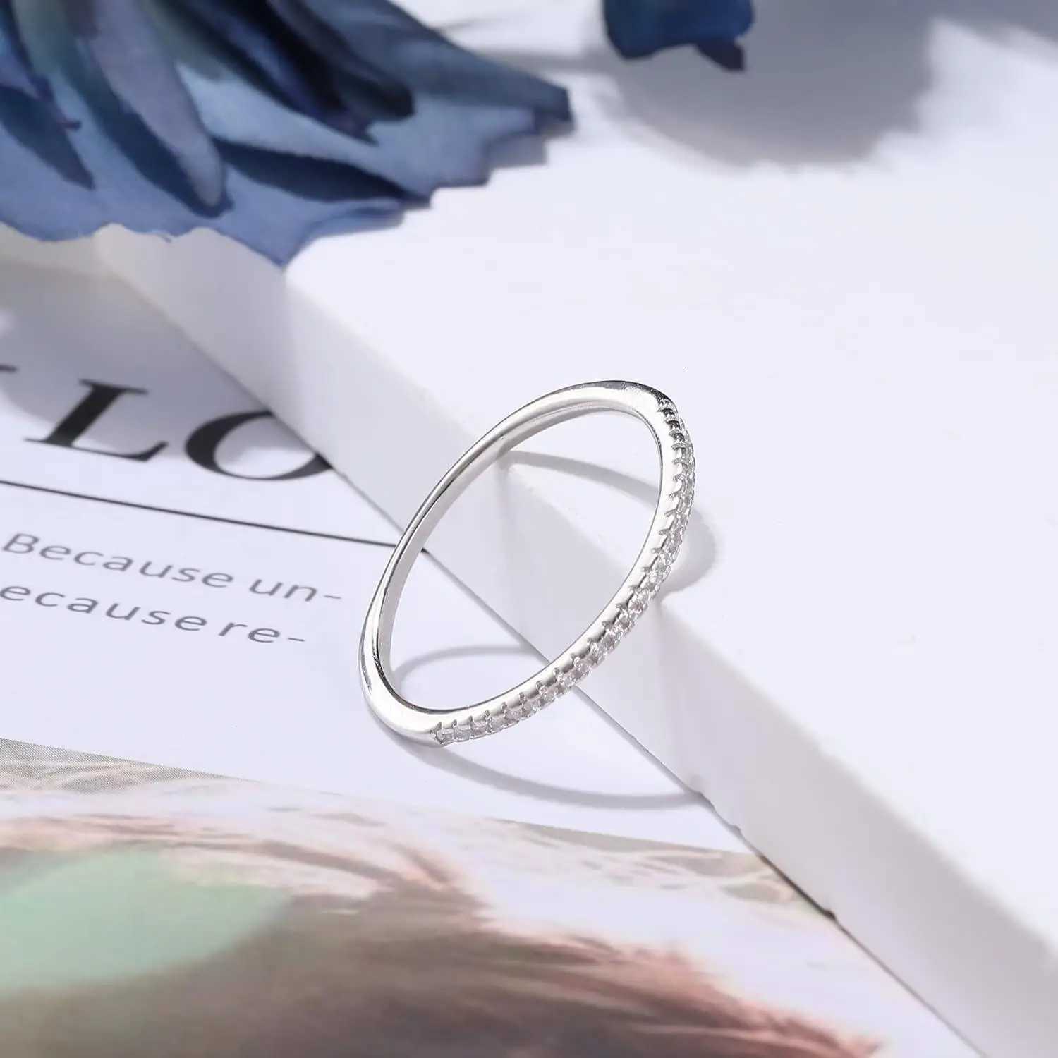 Fansilver Wedding Bands S925 Sterling Silver Ring Eternity Rings for Women with Shinny Cubic Zirconia for Wedding and Engagement W250812