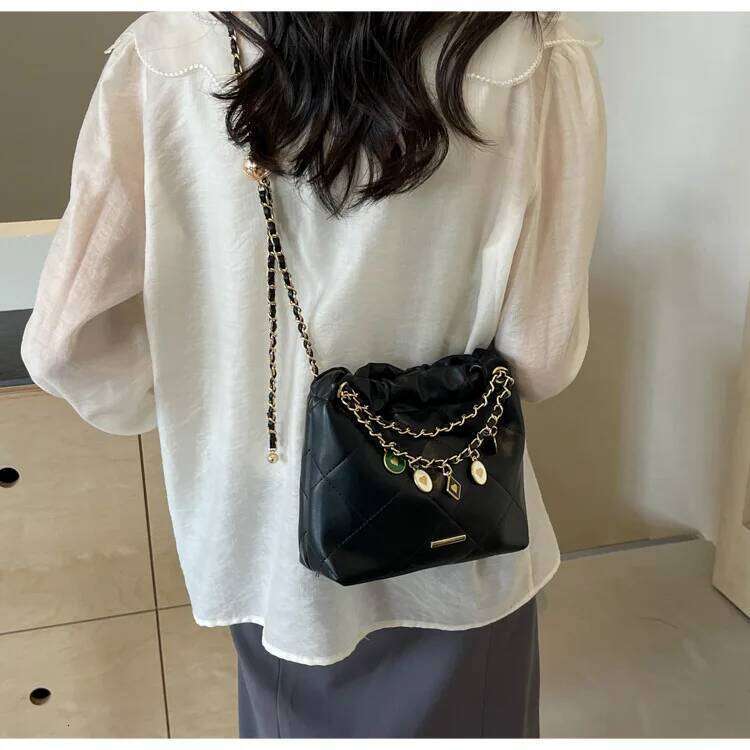 Hot Selling Solid PU Quilted Chain Crossbody Women Small Shoulder Bag Textured Daily Commuter Trendy Designer Bags