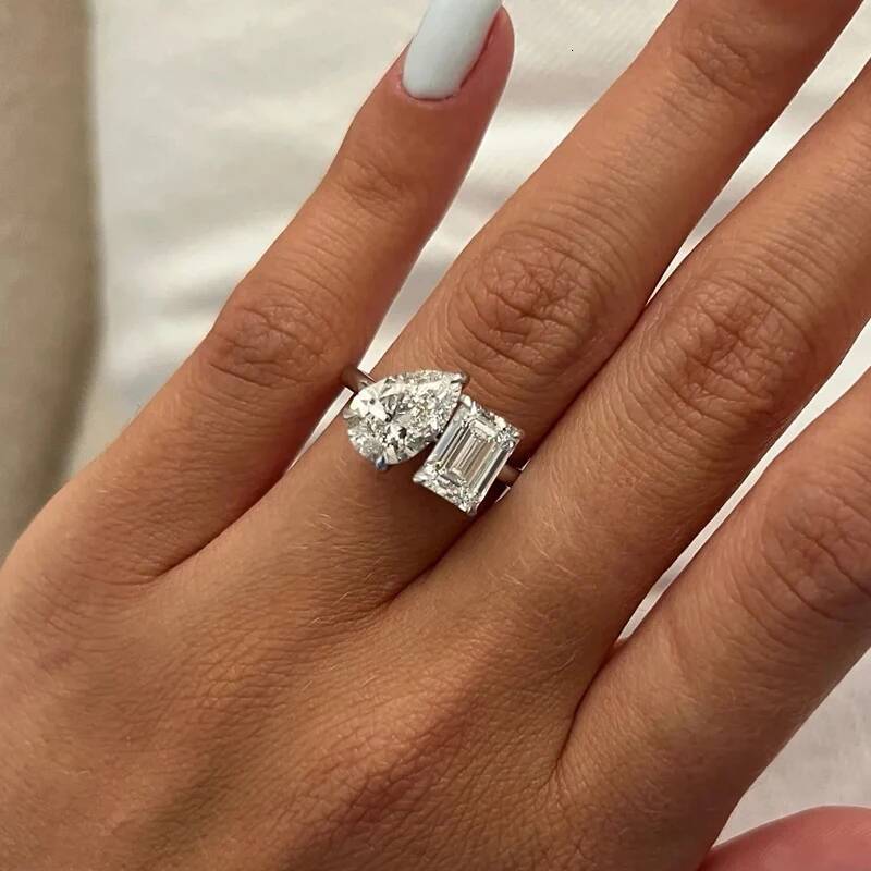 BXINY 4CTTW Emerald Pear Cut Moissanite Rings 925 Sterling Silver for Women 2-Stone Lab Diamond Wedding Band Gift Fine Jewelry