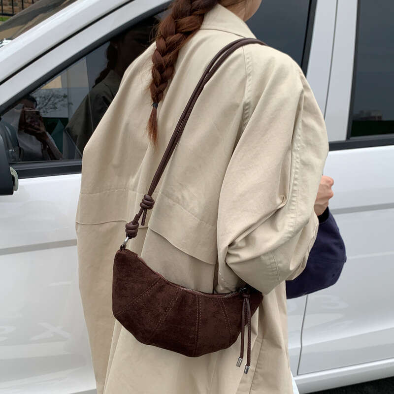 Fashion Horn for Women 2025 New French Niche Single Shoulder Versatile Crossbody Trendy Crescent Bag