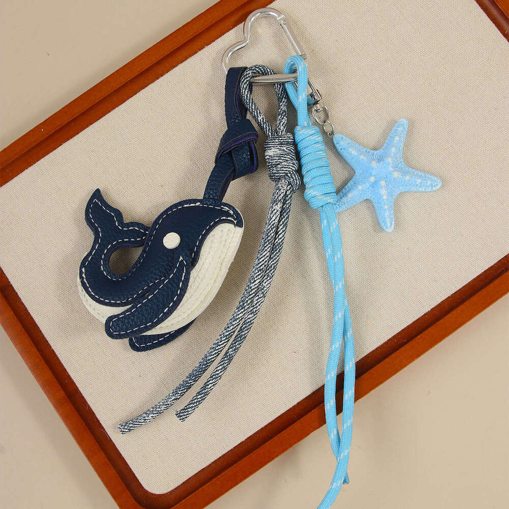Bag Charms Internet Celebrity Luxury Leather Cartoon Cute Little Whale Keychain Niche Bag Pendant