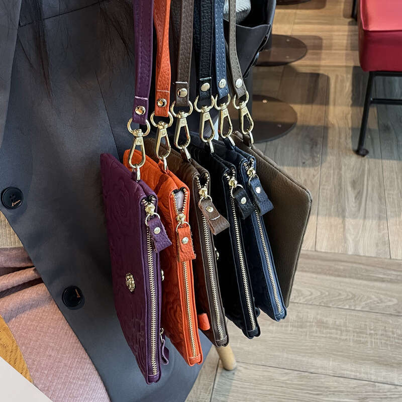 New Women's Clutch Bag Large Capacity Top Layer Cowhide Embossed Zipper Long Wallet Genuine Leather Handbag