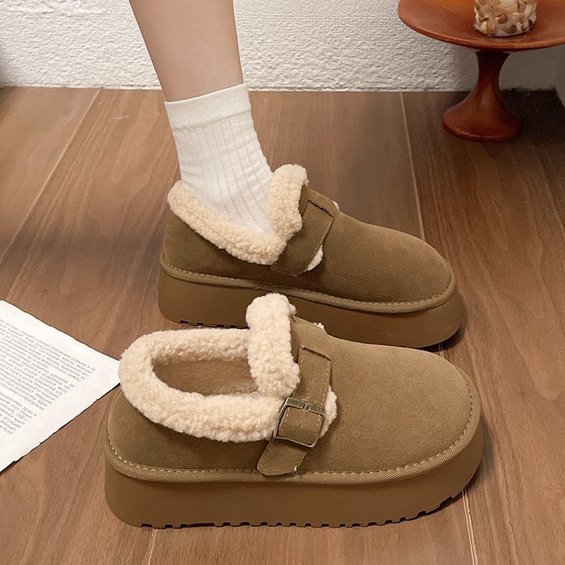 Thick soled buckle snow boots 2025s winter new style with plush insulation women's cotton shoes round toe versatile free shipping size 35-40