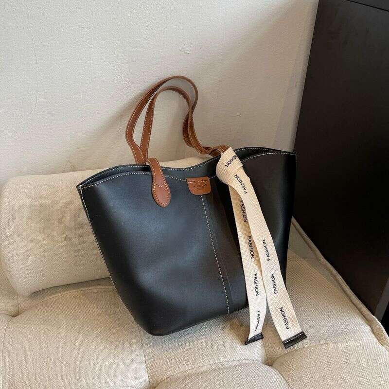 2024 New Urban Minimalist Tote PU Car Sewn Women's Large Capacity Handheld Shoulder Bag