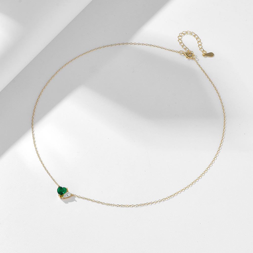 Emerald Heart-Shaped Zircon Sterling Sier Necklace for Women, Korean and Japanese Style, Niche Light , High-End Feel, Simple Versatile Collarbone Chai