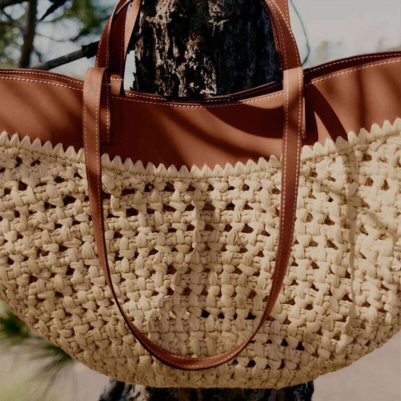 Fashion New Style Straw Beach Light Designer Shoulder Large Capacity Woven Contrast Color Simple Dumpling Bag