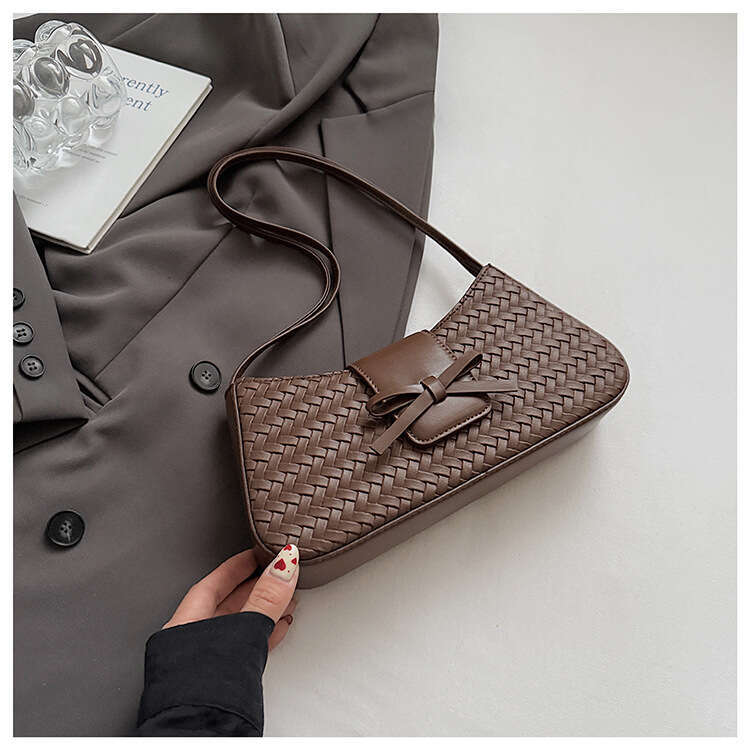 2025 Design Underarm For Women, Cute And Versatile Fashionable Commuter Texture Single Shoulder Bag