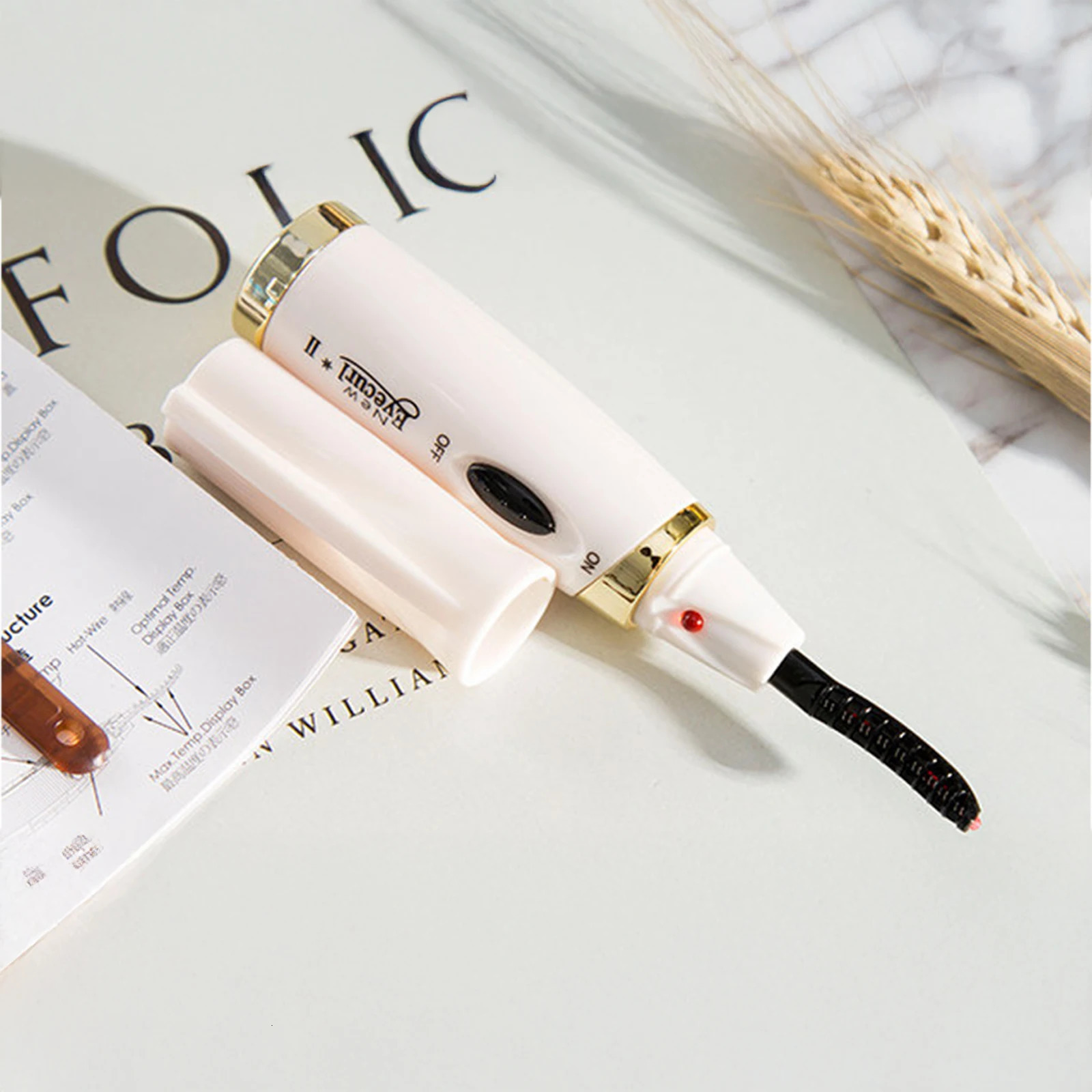 Naturally Curled Electric Eyelash Curler Women Girls Portable Make Up Eyelashes Curl Lasting Lash Curler Tool Beauty Accessories 250813