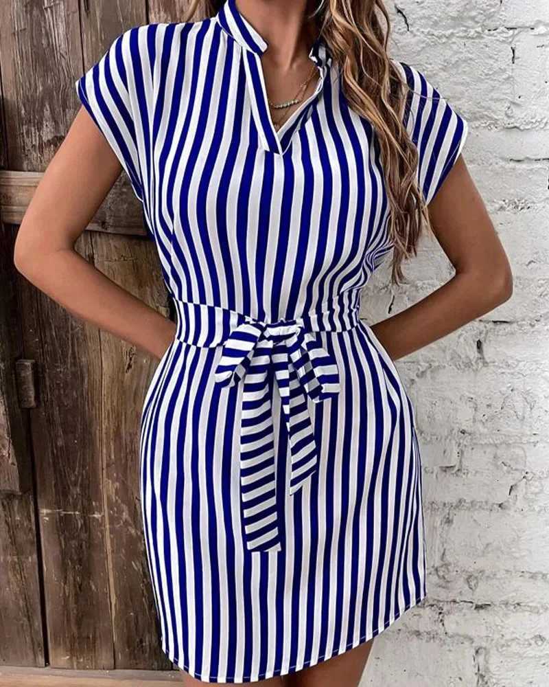 Women Spring Summer Style A-Line Dress Lady Casual Sleeveless Turn-down Collar Striped Printed Dress Vestidos XJ250814