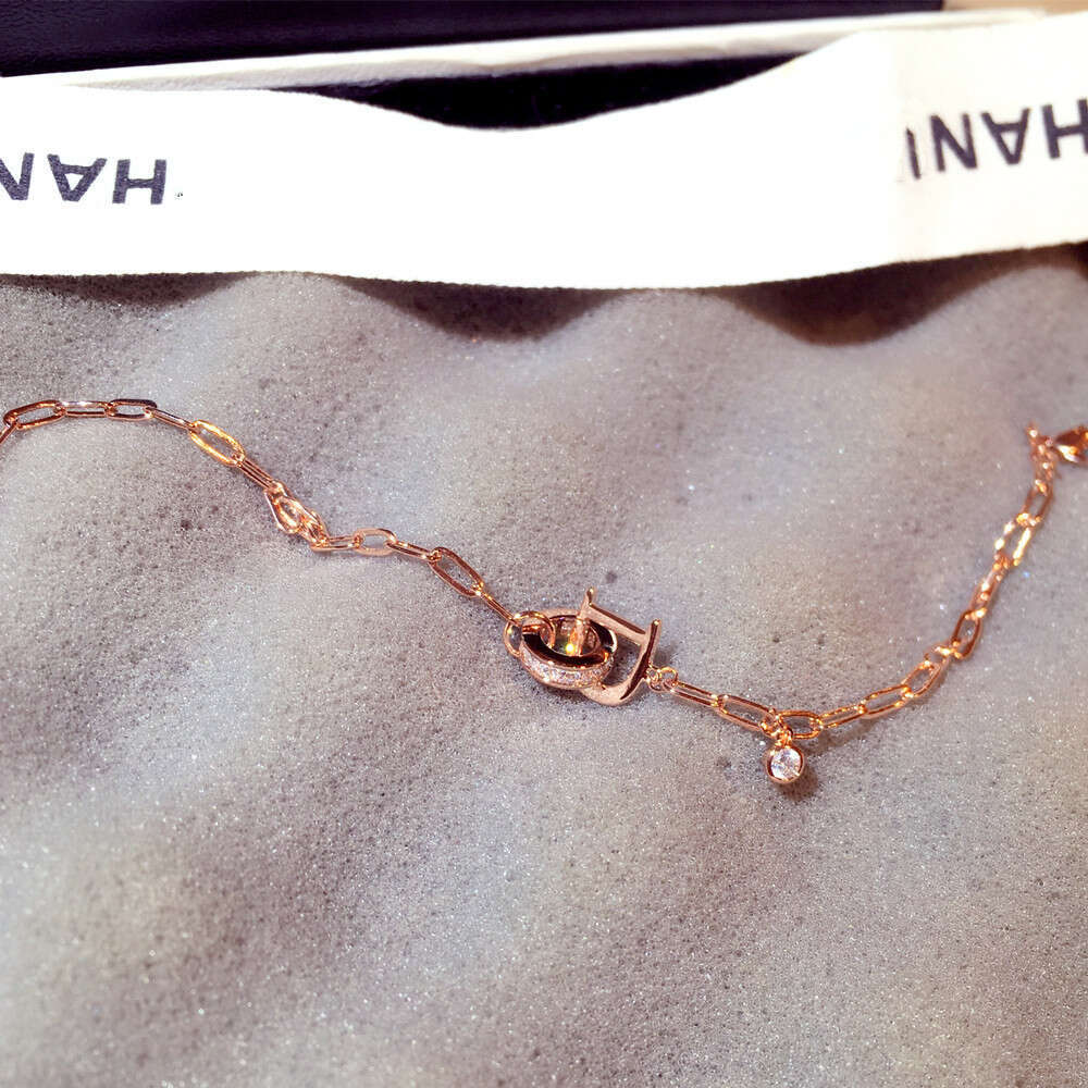 New Fashion Korean and Japanese Style Exquisite Circle Zircon Letter Temperament Bracelet Jewelry for Women S00293