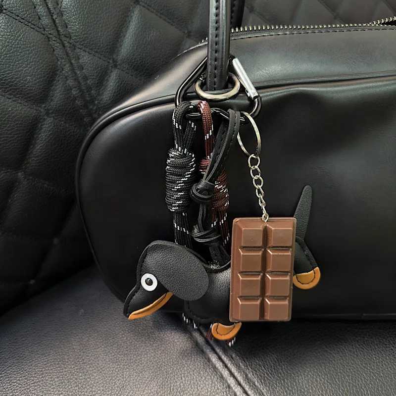 Vintage Brown Autumn And Winter Leather Sausage Dog Chocolate Suitable For Mobile Phone Bags Keychains Mens And Womens Pendants Y250814