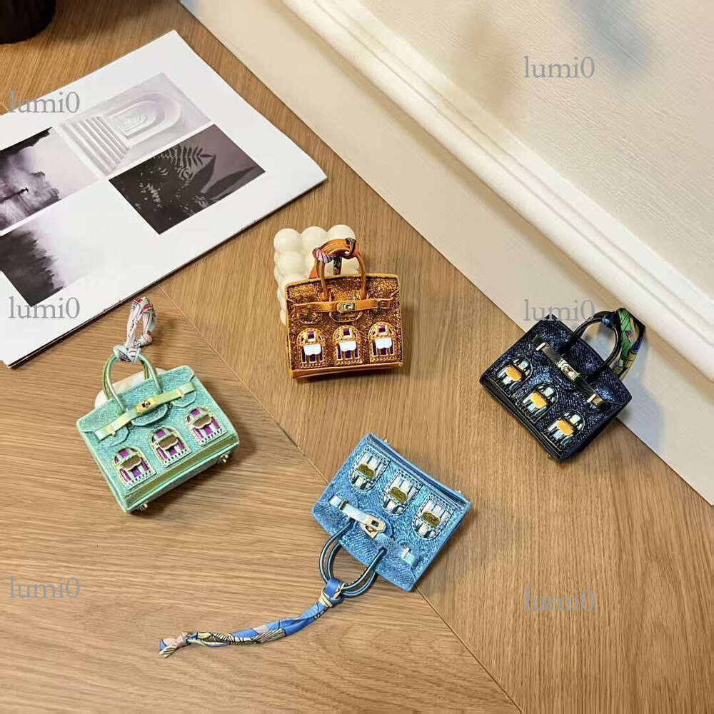 New Fashion House Cute Mini Creative Earphone Storage Lipstick Bag Pendant