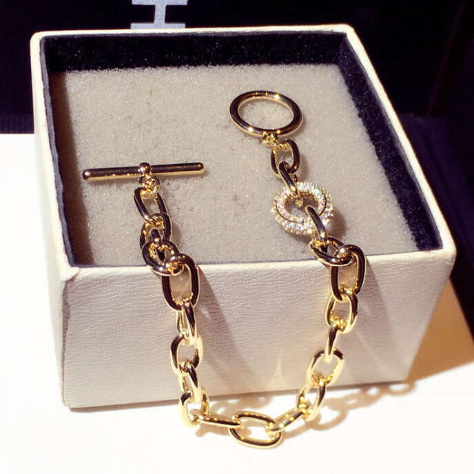 New Fashion Design Korean Japanese Style Thick Bracelet with Zircon Inlay and Buckle, Elegant Versatile Bangle Jewelry for Women S00316