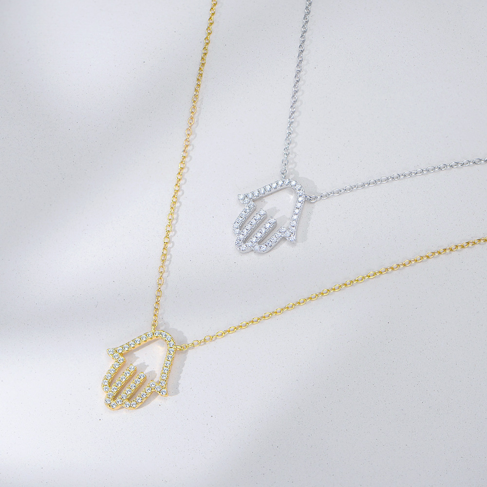 S Pure Sier Inlaid Dia Hollow Palm Necklace for Women Fashionable High-end Pendant Versatile Collarbone Chain