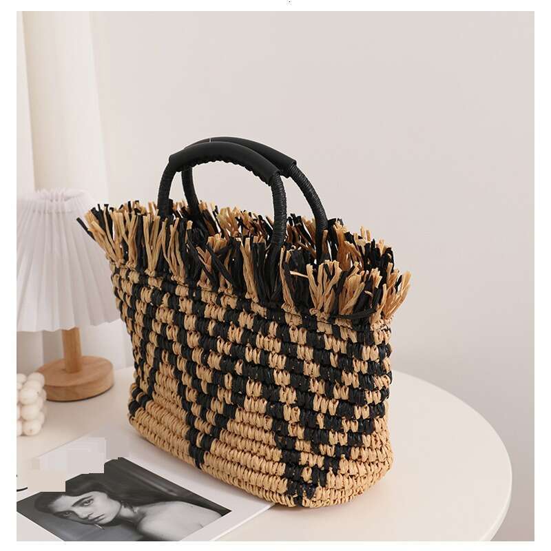 Retro Straw Loose Edge Hand Held Colorblock Woven Seaside Holiday Beach Women's Bag