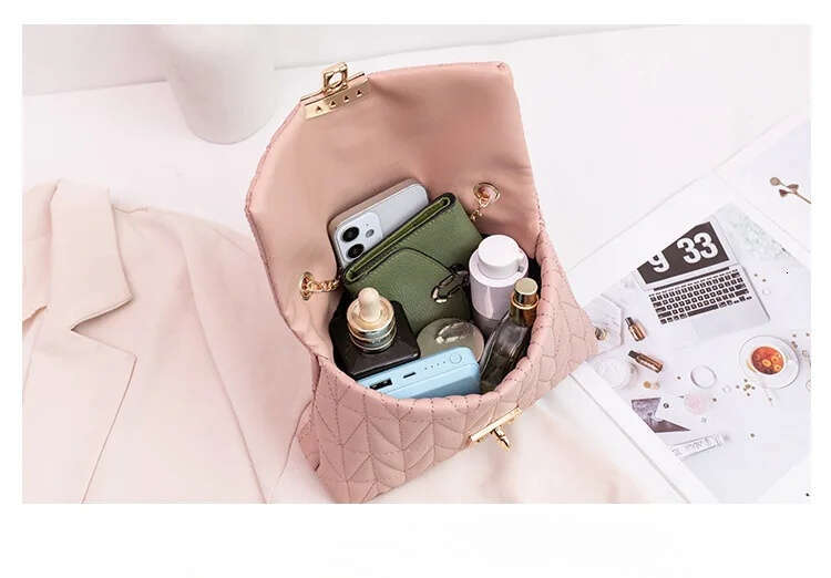 Autumn/Winter 2025 Plush Portable Square Bag Ladies Hand Bags Fresh And Sweet Cross-Border Fashion Small Handbag
