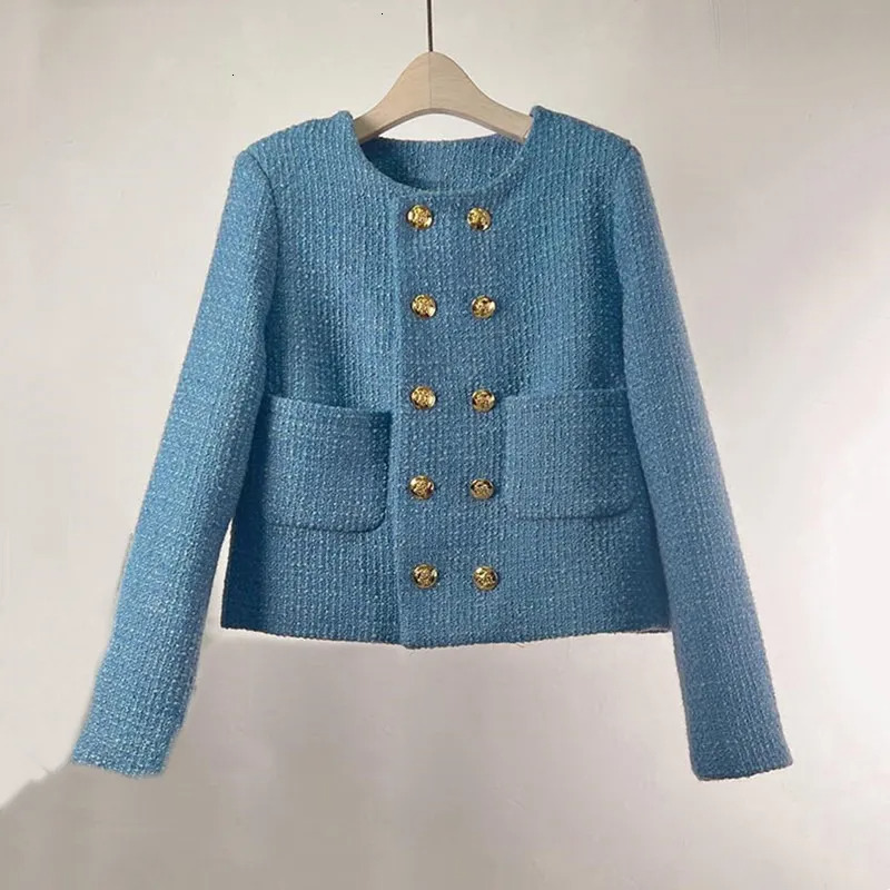 Autumn Winter New Design Textured Double-Breasted Short Elegance-Style Coat for Women in Tweed by Sun Yi and Ju Jingyi